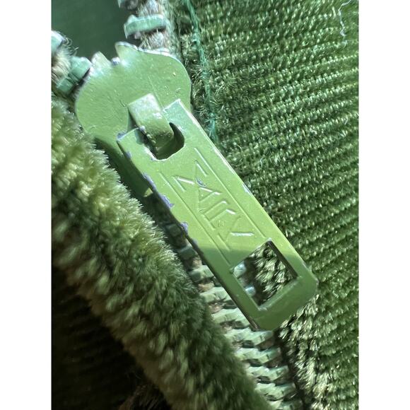 Wow! 1970s Velvet Boho Renaissance Inspo Long Sleeve Green Dress Lace Sleeves JL - Picture 10 of 13